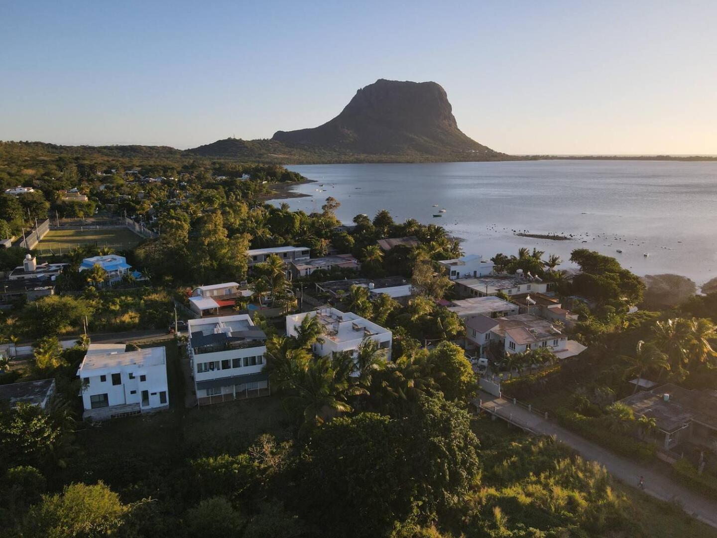 Loukaz -Entire Rental Units W Panoramic Rooftop Coteau Raffin Eksteriør billede